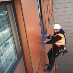 abseil cladding bristol 3
