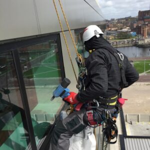 abseil cladding liverpool 1