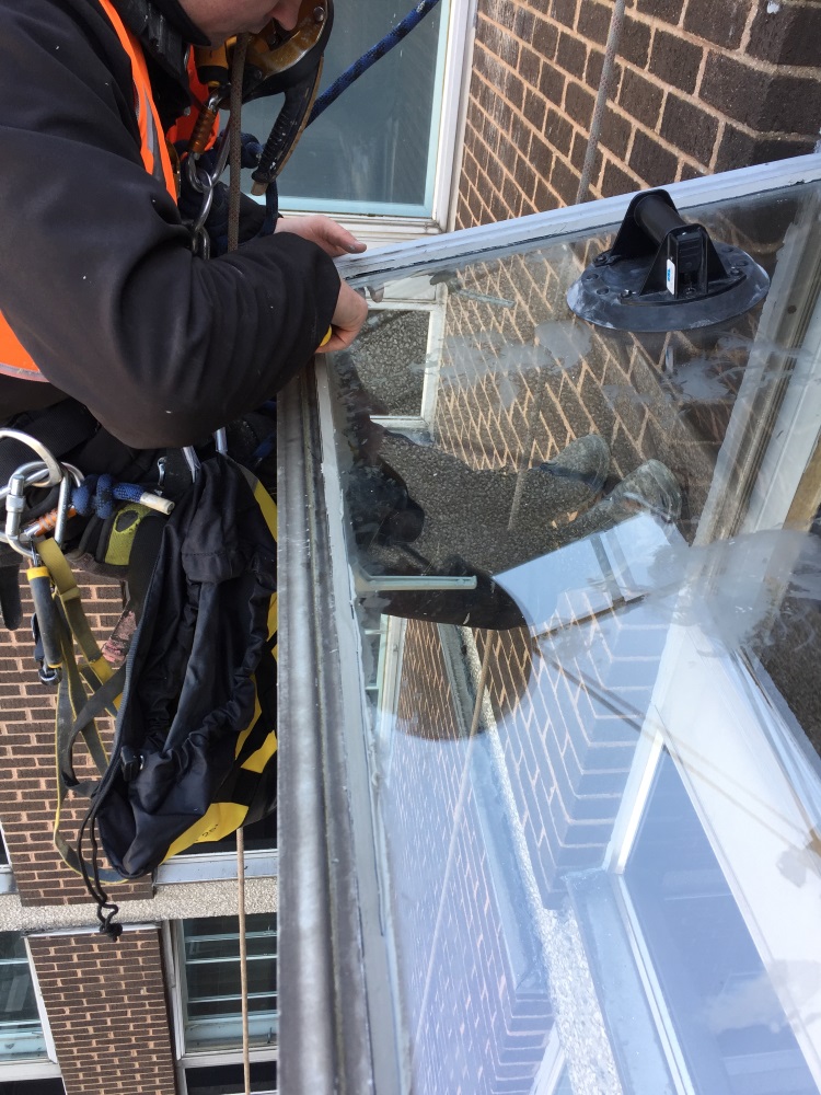 abseil glazing luton 2